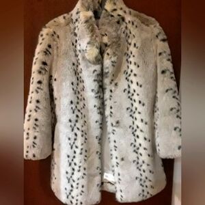 LAURA PETITES FAUX FUR LEOPARD PRINT COAT